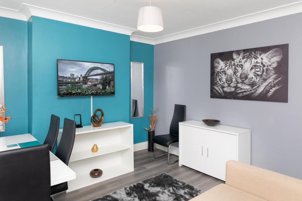 Leeds City Centre Spacious House Free Parking And Wi-Fi Exterior photo